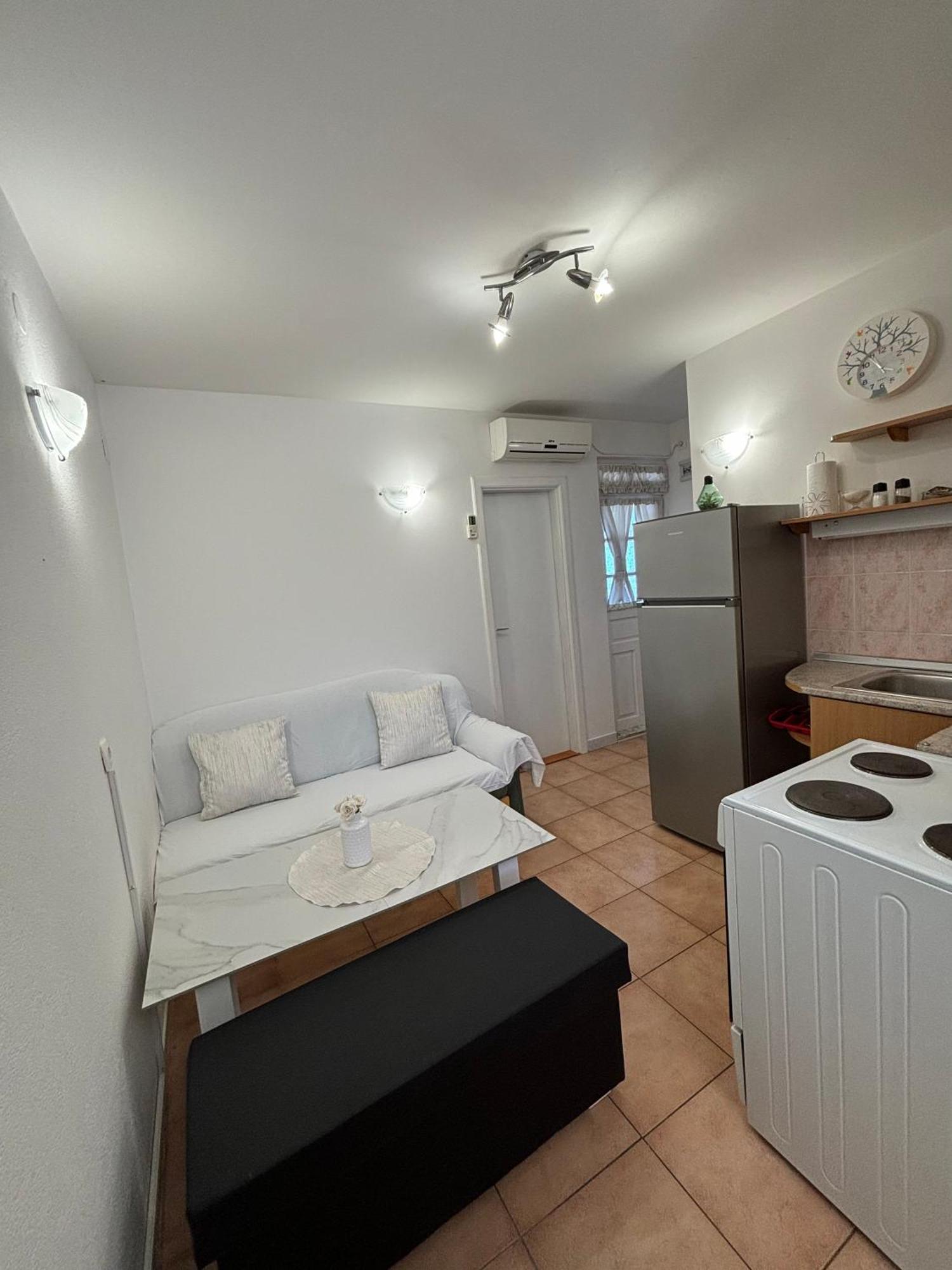Apartments Medic Drače Buitenkant foto