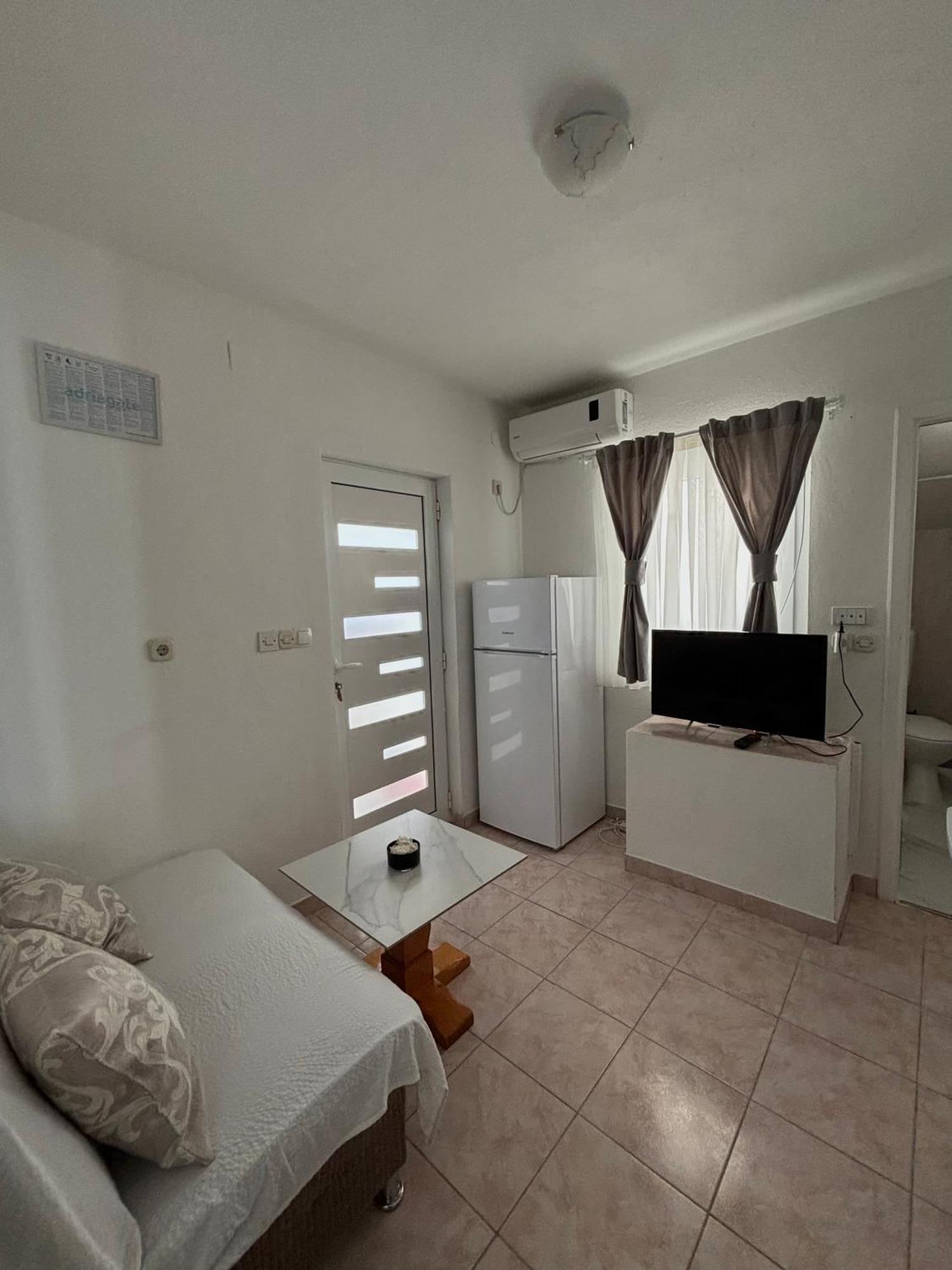 Apartments Medic Drače Buitenkant foto